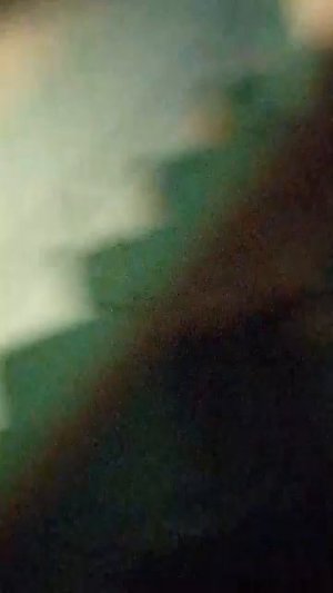 сидим в подъезде