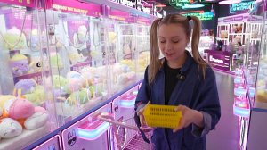 Мягкие игрушки в парке автоматов| мульт для детей