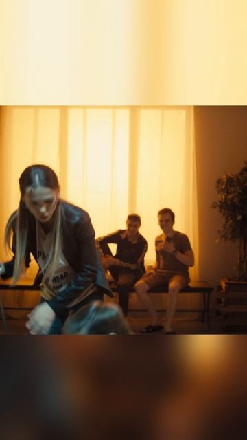 Валя пытается получить страховку