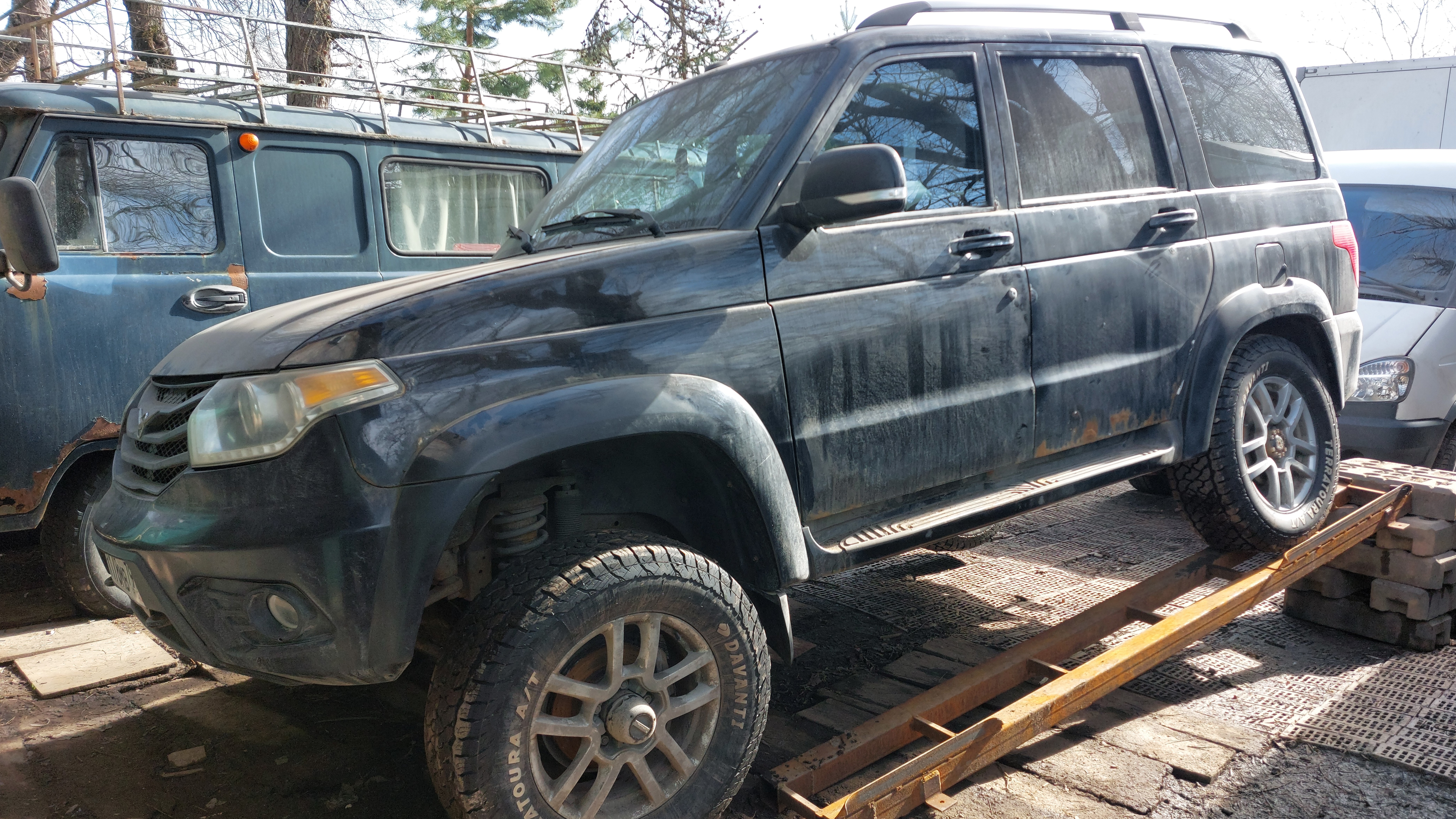 Ставлю КПП И РАЗДАТКУ, ТРЕЩИНА В РАМЕ,делаю более мягкую заднюю подвеску(уаз патриот)