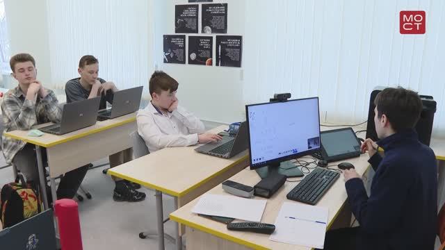 Новости СПбГУ: Кружок по программированию в Академической гимназии им. Д. К. Фаддеева СПбГУ