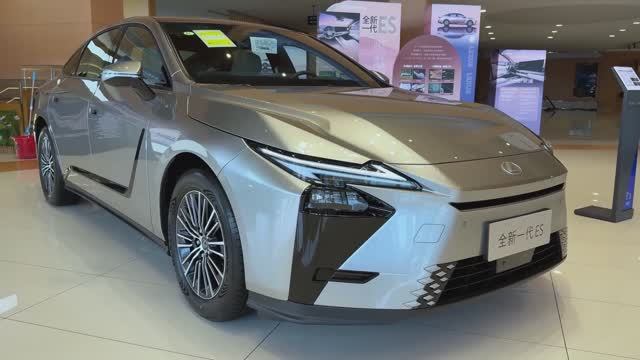 Новый Lexus ES300H 2026 - Интерьер и Экстерьер