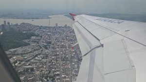 Взлет из аэропорта Хосе Хоакина де Ольмедо (GYE) Гуаякиль, Эквадор - 30.03.2026 - Guayaquil, Ecuador