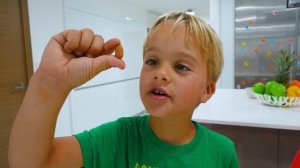 Крис лечит дяду от конфетной болезни