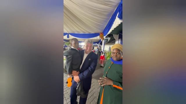 Эммануил может теперь ходить!