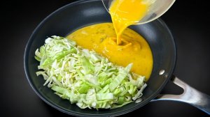 Когда дома есть капуста и яйца — готовлю этот быстрый завтрак. Получается лучше любой пиццы