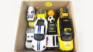 Мультики для детей. Новый Ленд Ровер, машинки в коробке. Веселые спуски по горке. Мультики малышам