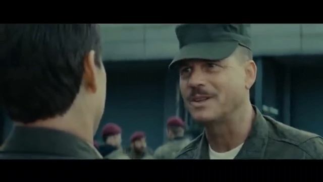 Из майора в рядовые — и на бой с инопланетянами. Грань Будущего (2015)