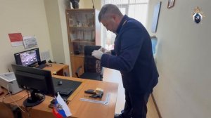 Житель Ессентуков с пистолетом напал на полицейского