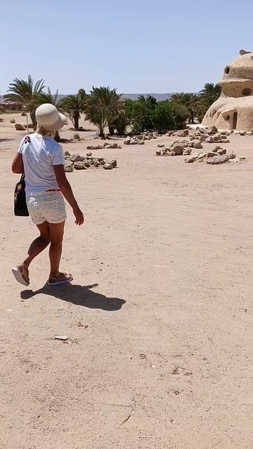 Закаты, песок и идеальные патты: гольф в сердце египетской Венеции