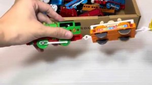 ПаровозикиТомас и коллекция его друзей для детей.Играем с маленькими паровозиками#дети#видеодлядетей