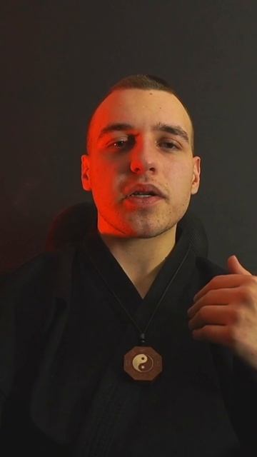 конфликтующая голова