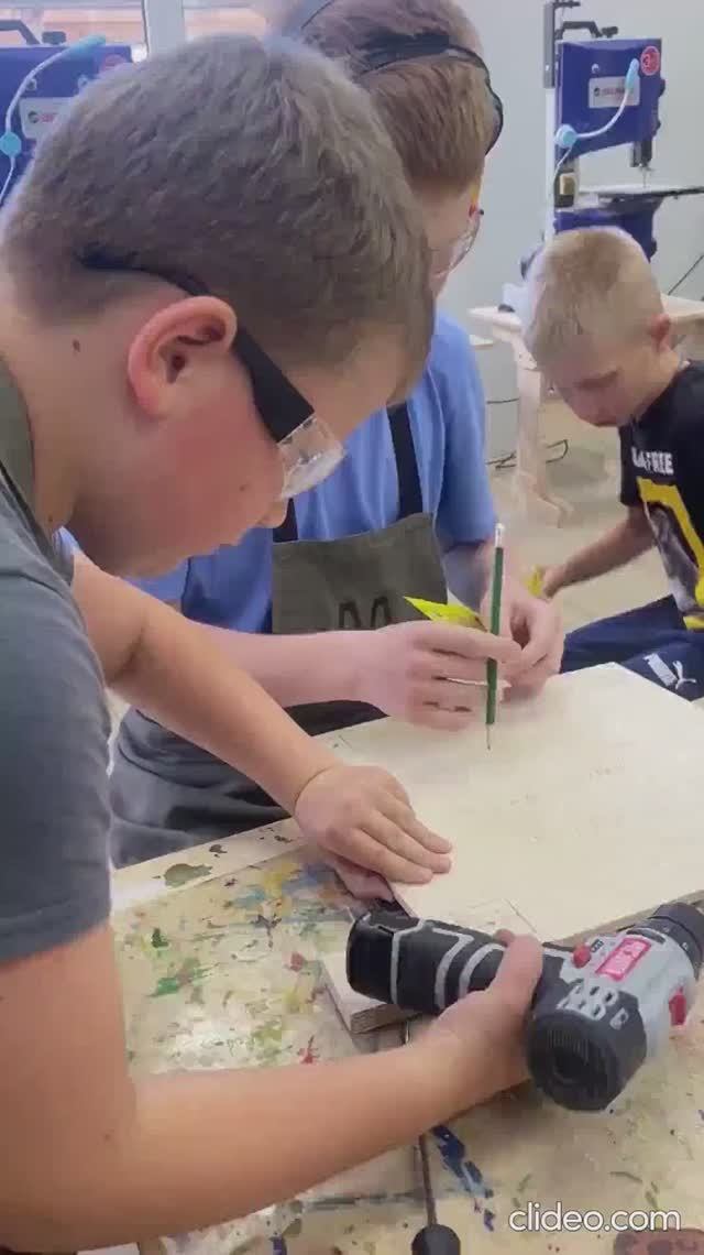 Умелые мастера