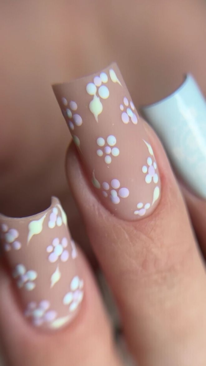 МК Весенний дизайн ногтейМатовый маникюр с гель-лаками UNO Hema Free. Наращивание на верхние формы.