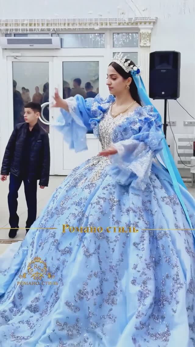 👑Красавица Катя👑Коля Вадрари одэл ла внучка кай о Андрий Шэрэмэт#ябьяв#цыганская#свадьба#2026