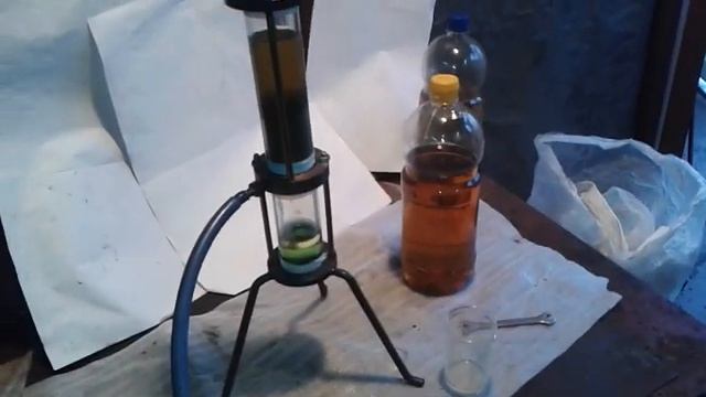 Осветляют сорбентом дизель сделанный из пластика