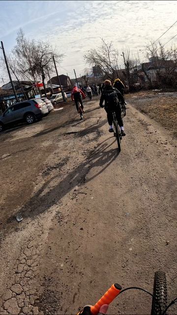 Кривой дом в центре Тюмени, говорят, что он жилой #велопоездка #велосипед #Тюмень