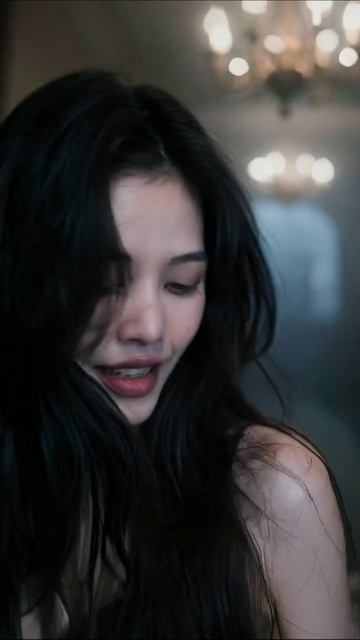 Очарование в тени: загадочная красавица #красота #мода #фотосессия