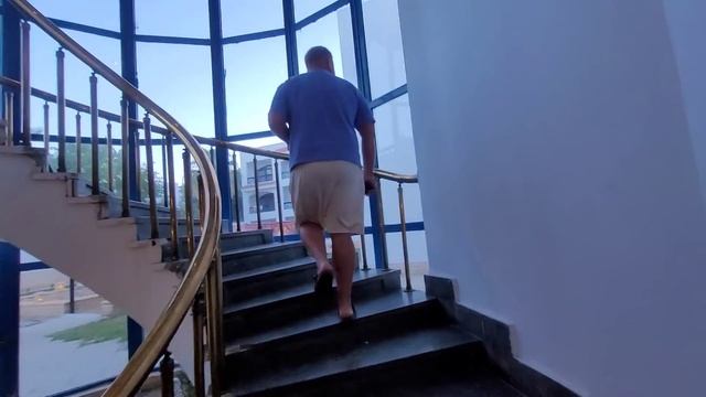 КРУЧУ РОМАН С АРАБОМ А АРТЁМ @ArtemVoronovLive РЕВНУЕТ