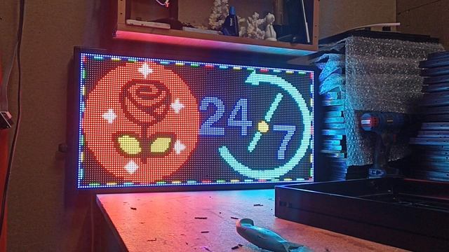 Электронное табло 67х35х5 см rgb p5 wi-fi