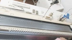 КЕТТЛЕВКА НА ГОРЛОВИНУ ДЖЕМПЕРА "КИНО"