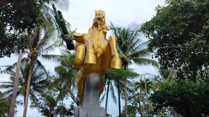 Золотой Всадник на набережной!