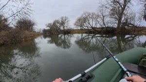 РЫБАЛКА НА ХИЩНЫЙ ПОПЛАВОК! Ловля щуки на маховую удочку. Давно так не рыбачил