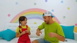 Крис и дети учатся перерабатывать вещи