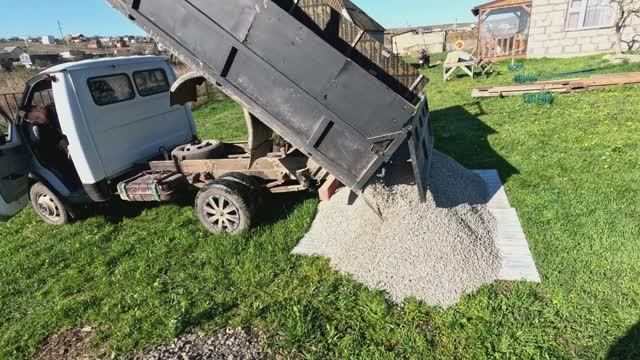 Апрельская жизнь на южной дачи.