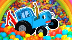 Учим цвета Играем в игрушки 7 цветов и разноцветный гараж для машинок - Синий трактор и Егор