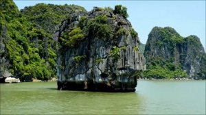 Спрячьте этот предмет  у двери на Светлую Пасху.