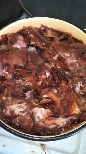Как покрасить яйца в чистый четверг