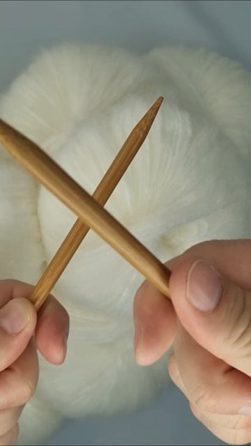 Новый джемпер #вязание #вязаниесвитер #вязаниеспицами #пряжа #yarn