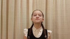 Ю.Друнина "Бинты"  читает Арина Оганян