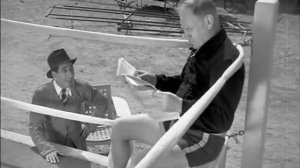 Тренируй левую (1936)