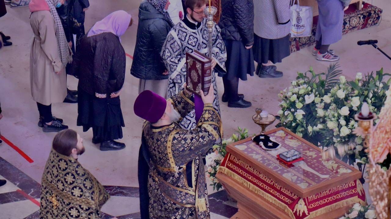 Великий Пяток. Утреня с чином погребения.