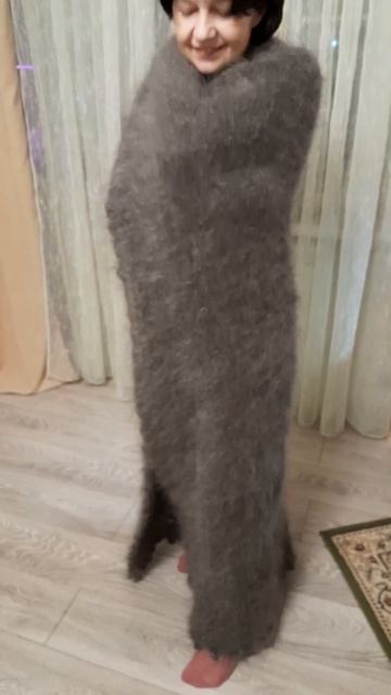 Пуховый, тёплый платок плед. Видео отзыв моей покупательницы Людмилы.