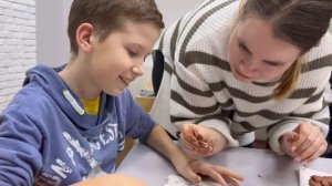 Занятия лепкой с детьми особой заботы в рамках проекта "Храм на кончике кисти" 2023