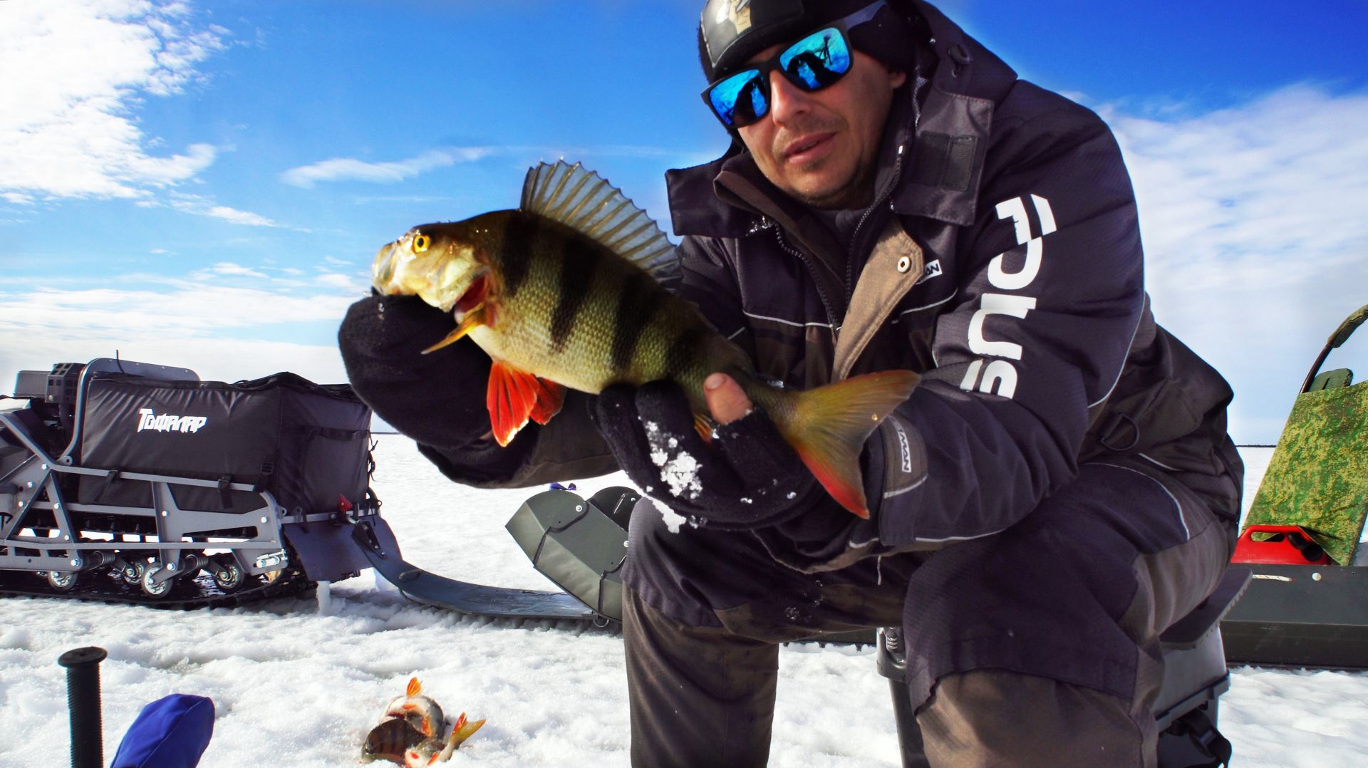 Батя мечтал о такой рыбалке! Крупный окунь. Налим и щука на жерлицы. Тяжелая дорога. Ч.3