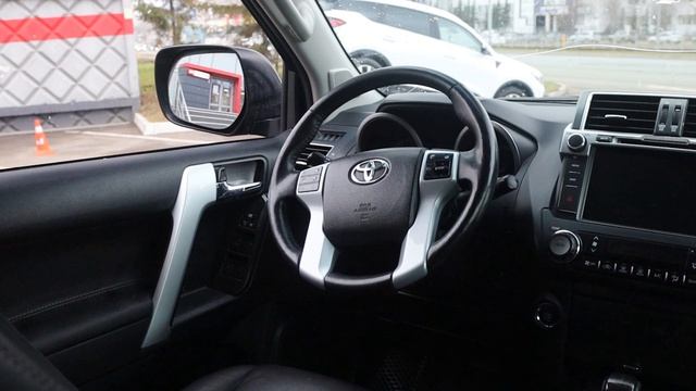 Toyota Land Cruiser Prado смотреть онлайн