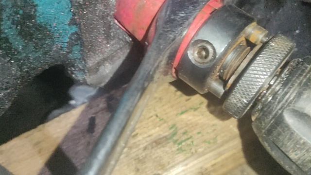 Сверление большого отверстия в гидробаке МТЗ 80 под НШ50. (часть 1)