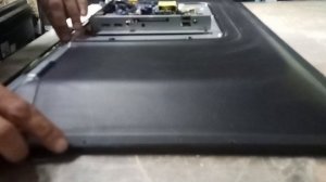 Как заменить подсветку на телевизоре H-LED32R403BT2 | Пошагово