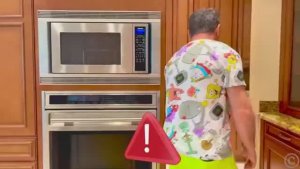 Настя узнает откуда берутся яйца на Пасху [get.gt]