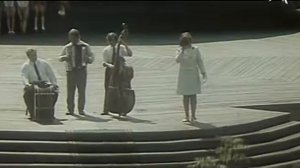 Елена БРАЦЛАВСКАЯ в фильме Чудо с косичками 1974