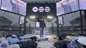 Арми ревут: Чонгук промок насквозь на саундчек-репетиции сегодня!