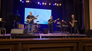 Ах, белый теплоход, ВИА Генеральный секретарь