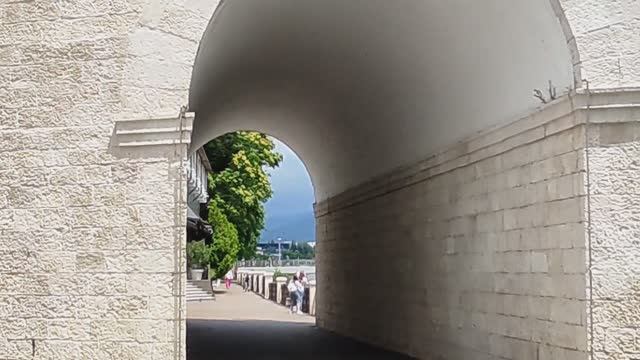 Сочи Центральный Первый раз идём на море  мимо парка Ривьера на пляж Ривьера