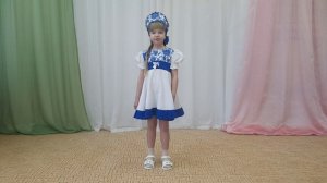 Астапова Алина
 Песня  " Живи Россия "