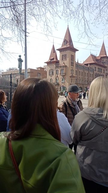 Экскурсия и музыка