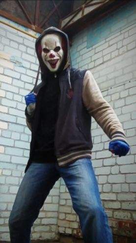 Clown street fighter